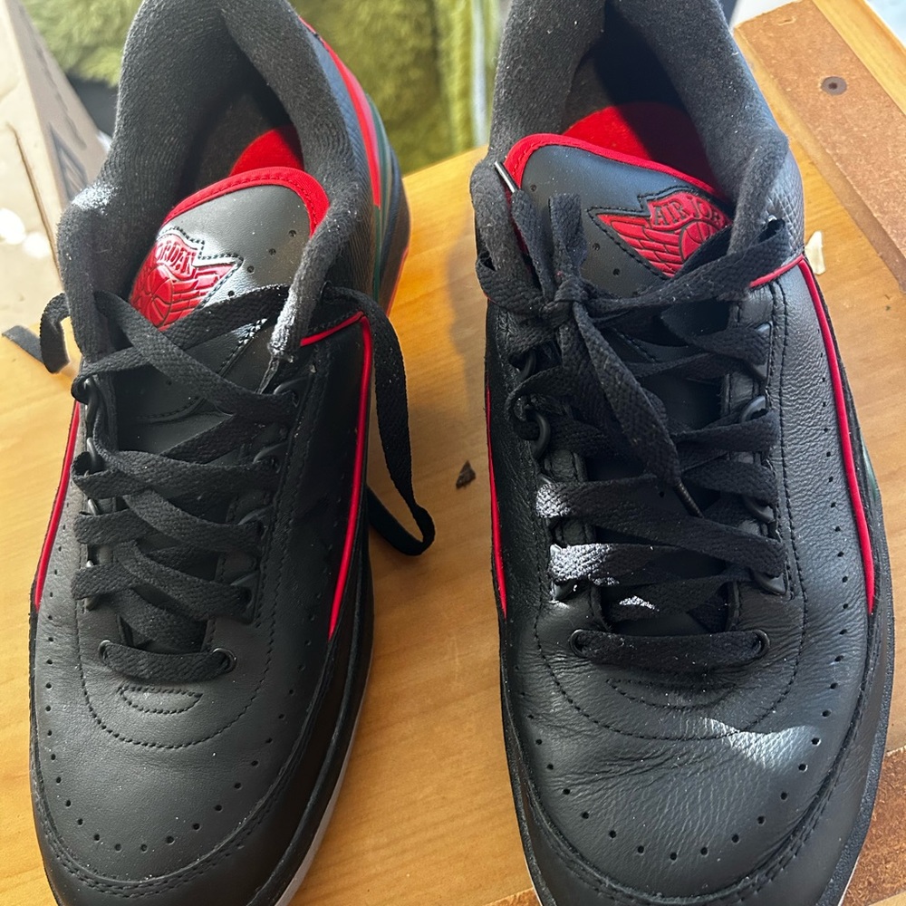 Jordan Black and Red Sneakers Classic Design - Picture 1 of 5
